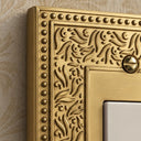 Laurel Brushed Gold - close-up detail