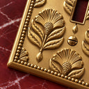 Nouveau Brushed Gold - close-up detail